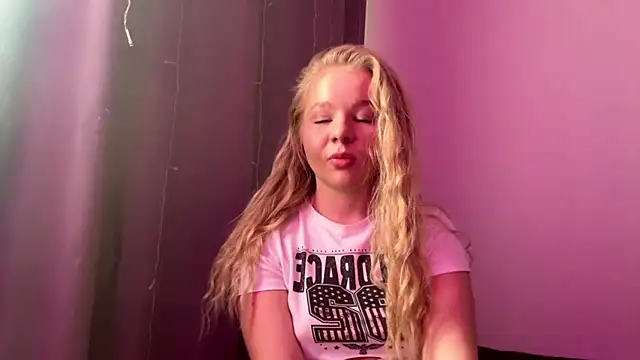 BrianaJess online show from 06/26/26, 02:10