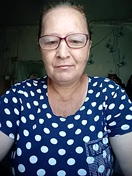 Snapshot of NikolettaLove077 chatting on 06/27/26, 05:34 NikolettaLove077 online show from 06/27/26, 05:34