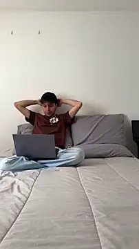 midnight-guys online show from 07/03/26, 07:20
