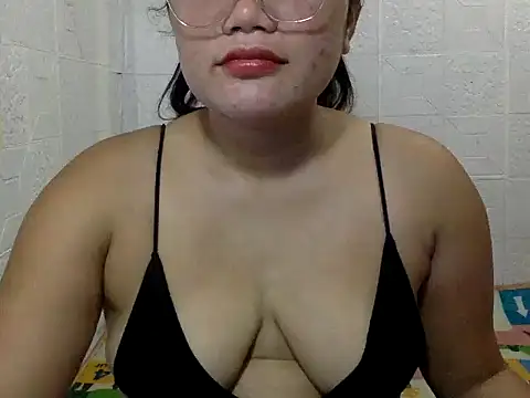 Snapshot of Asiann_Lady chatting on 07/12/26, 01:18 Asiann Lady online show from 07/12/26, 01:18