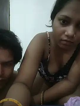 Snapshot of Couples_here chatting on 07/05/26, 06:04 Couples here online show from 07/05/26, 06:04