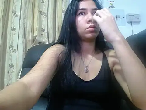 Snapshot of sweetlust777 chatting on 07/01/26, 02:57 sweetlust777 online show from 07/01/26, 02:57