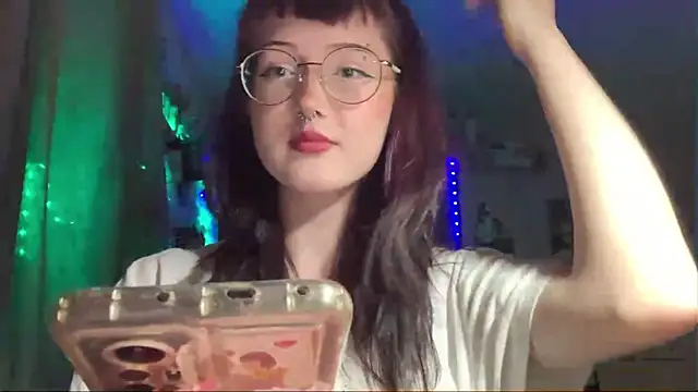 Snapshot of KristinaLasea chatting on 06/30/26, 08:10 KristinaLasea online show from 06/30/26, 08:10