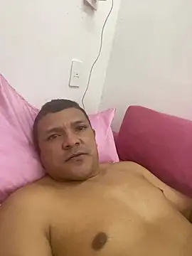 Snapshot of naceliogotoso chatting on 07/04/26, 01:45 naceliogotoso online show from 07/04/26, 01:45