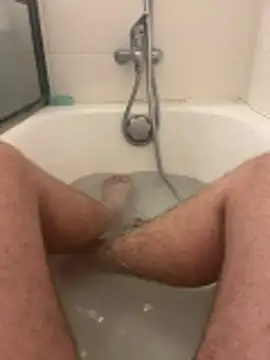 youngchubbybear20 online show from 06/28/26, 06:36
