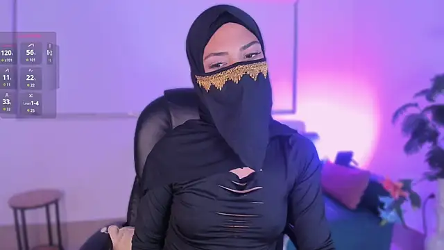 LaylaFantasy  online show from 07/04/26, 04:29