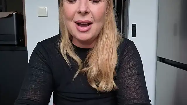 Snapshot of TammyJeann chatting on 09/15/25, 07:08 TammyJeann online show from 09/15/25, 07:08