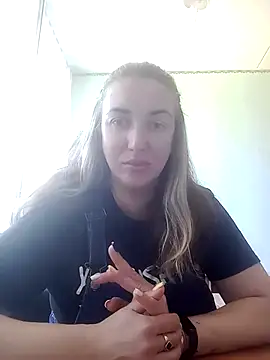 Snapshot of RavennaReyn chatting on 07/17/26, 10:33 RavennaReyn online show from 07/17/26, 10:33