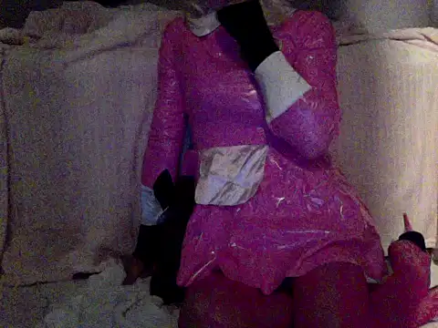 Snapshot of barbiegurl26 chatting on 07/18/26, 05:17 barbiegurl26 online show from 07/18/26, 05:17