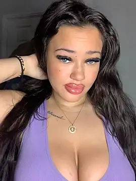 ChloeChannelUkx online show from 07/07/26, 12:35