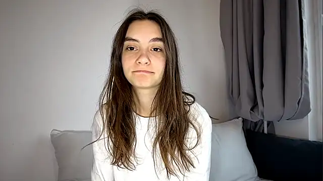Snapshot of BibiCiarlo chatting on 07/06/26, 03:03 BibiCiarlo online show from 07/06/26, 03:03