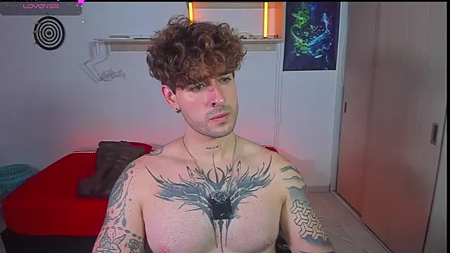 Snapshot of ARES_TATTO chatting on 07/14/26, 11:27 ARES TATTO online show from 07/14/26, 11:27