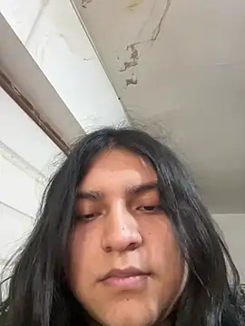 Snapshot of petitelatino chatting on 07/02/26, 10:49 petitelatino online show from 07/02/26, 10:49