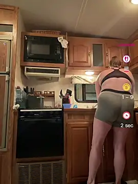 SassyCassie6969 online show from 07/07/26, 07:07