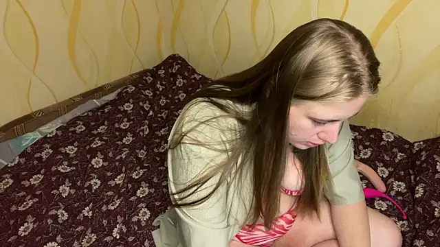 alina bels online show from 07/04/26, 07:53