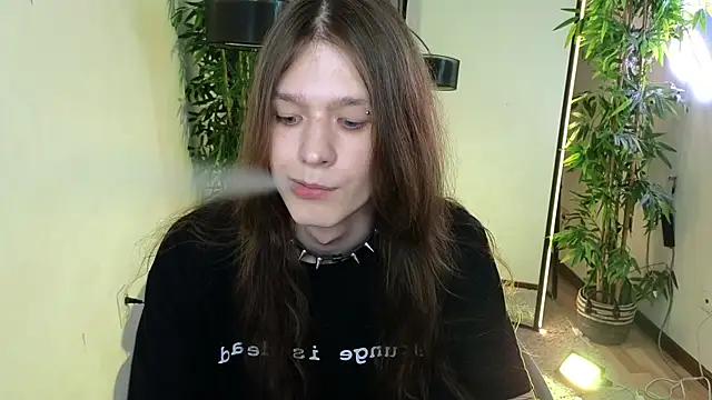 Snapshot of l1l2th chatting on 07/07/26, 03:05 l1l2th online show from 07/07/26, 03:05