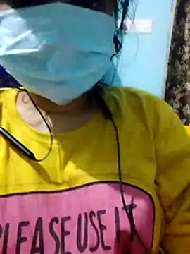 Snapshot of Sofiyaa77 chatting on 07/05/26, 05:53 Sofiyaa77 online show from 07/05/26, 05:53