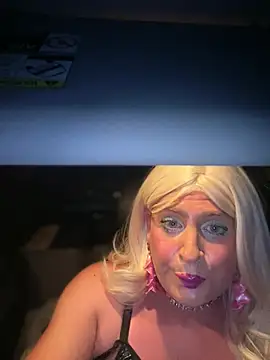 SiSSY BARBiE online show from 08/10/26, 07:01