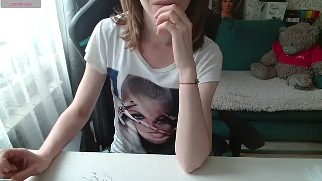 Snapshot of __Alisa__ chatting on 07/07/26, 02:43 Alisa online show from 07/07/26, 02:43