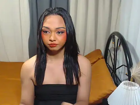 Snapshot of Naughty_Samara chatting on 07/10/26, 02:30 Naughty Samara online show from 07/10/26, 02:30