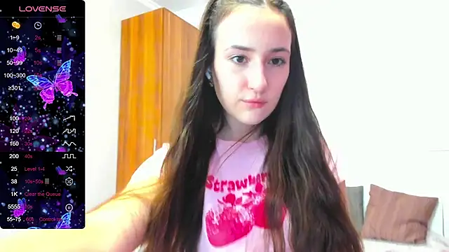 Snapshot of Pink_Soda2 chatting on 07/14/26, 06:07 Pink Soda2 online show from 07/14/26, 06:07