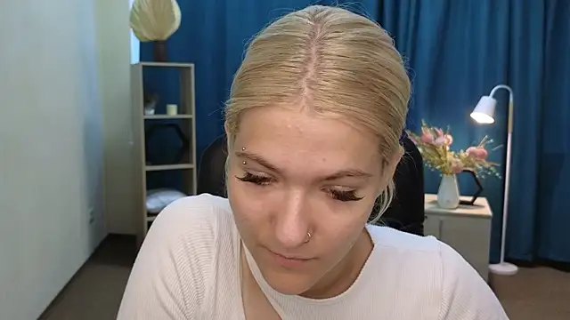 CammyYoula online show from 07/10/26, 04:06