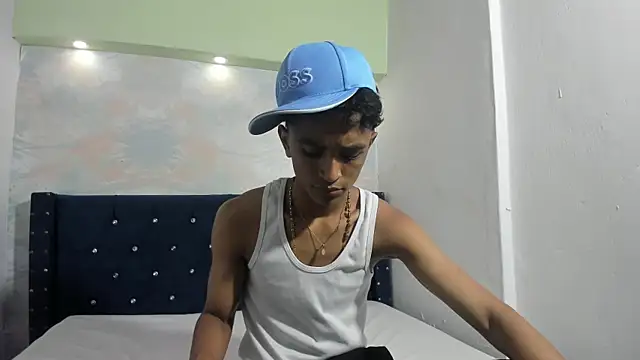 Snapshot of sebastian_torress chatting on 07/08/26, 07:51 sebastian torress online show from 07/08/26, 07:51