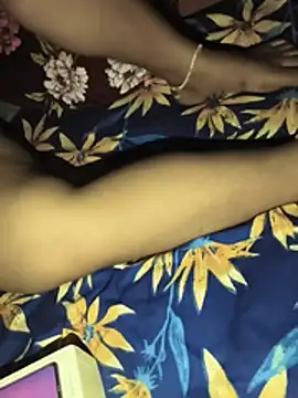 Snapshot of priya_bhabi_sex chatting on 07/12/26, 08:49 priya bhabi sex online show from 07/12/26, 08:49