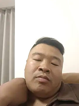 xiaowu2323 online show from 07/12/26, 03:36