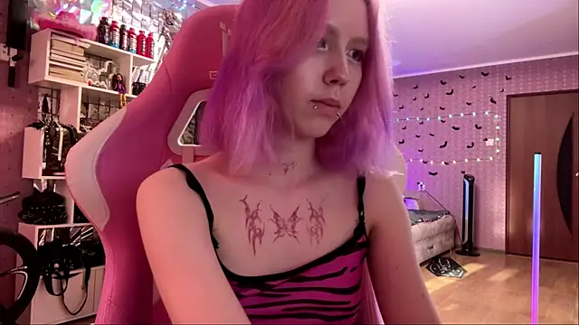 lonely bunny online show from 07/11/26, 02:20
