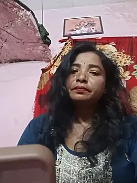 Snapshot of queen_1211 chatting on 07/15/26, 03:45 queen 1211 online show from 07/15/26, 03:45