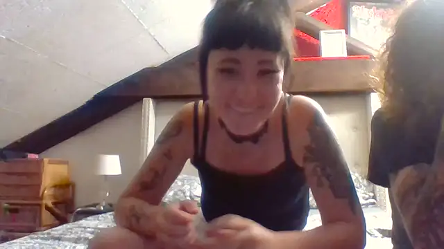 Lipandmeryl online show from 07/11/26, 10:11