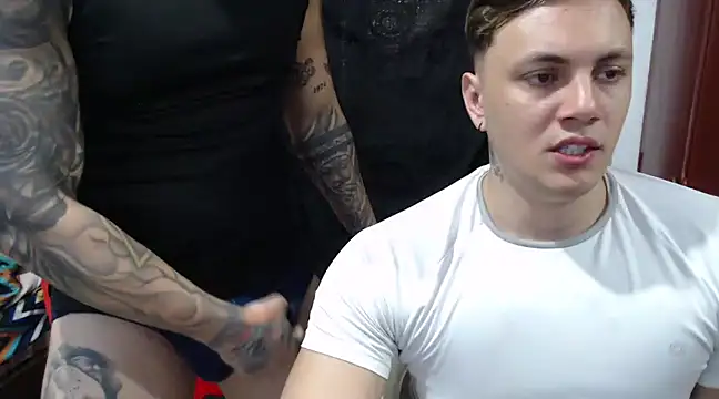 Snapshot of kike_energy chatting on 02/04/25, 08:17 kike energy online show from 02/04/25, 08:17