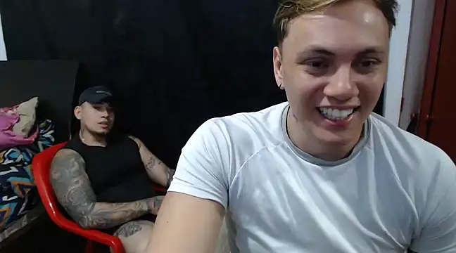 Snapshot of kike_energy chatting on 02/10/25, 08:00 kike energy online show from 02/10/25, 08:00