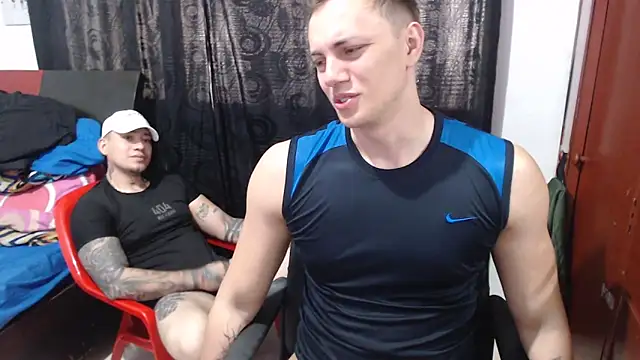 Snapshot of kike_energy chatting on 10/03/25, 04:04 kike energy online show from 10/03/25, 04:04