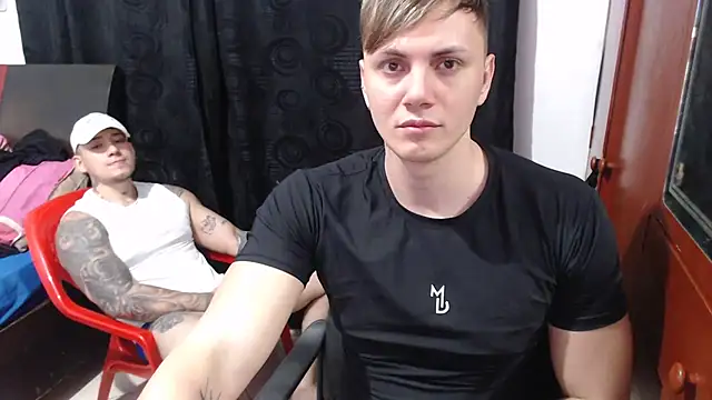 Snapshot of kike_energy chatting on 10/16/25, 04:13 kike energy online show from 10/16/25, 04:13