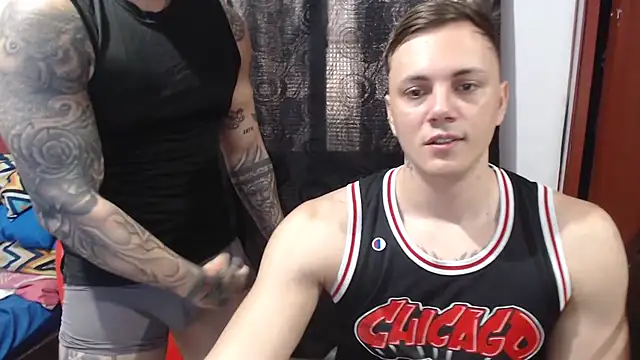 Snapshot of kike_energy chatting on 10/28/25, 07:05 kike energy online show from 10/28/25, 07:05