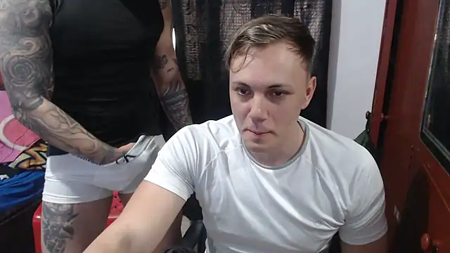 Snapshot of kike_energy chatting on 12/05/25, 07:10 kike energy online show from 12/05/25, 07:10