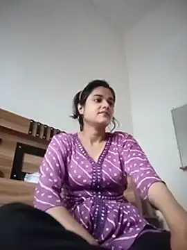 Snapshot of Manju_big_qeen chatting on 07/17/26, 11:06 Manju big qeen online show from 07/17/26, 11:06