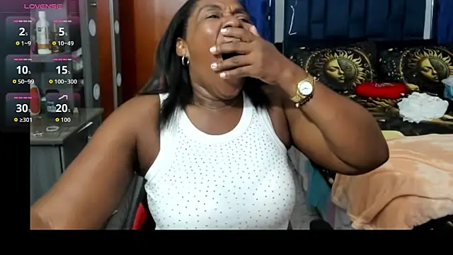 LupeAdams online show from 02/13/26, 01:01