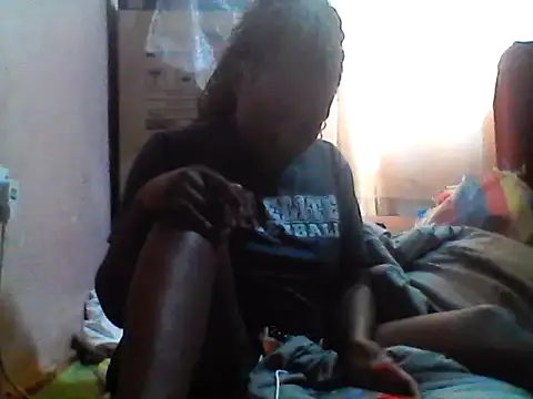 Snapshot of shix43 chatting on 07/14/26, 10:43 shix43 online show from 07/14/26, 10:43
