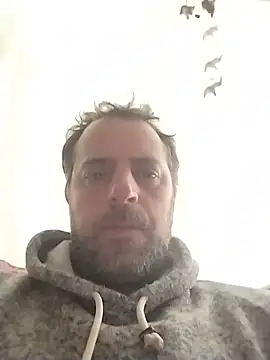 Snapshot of hernan8687 chatting on 07/11/26, 01:14 hernan8687 online show from 07/11/26, 01:14