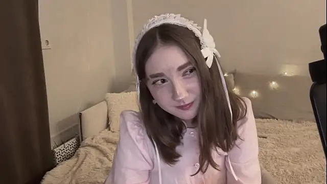 LolaPanzica online show from 07/13/26, 12:19