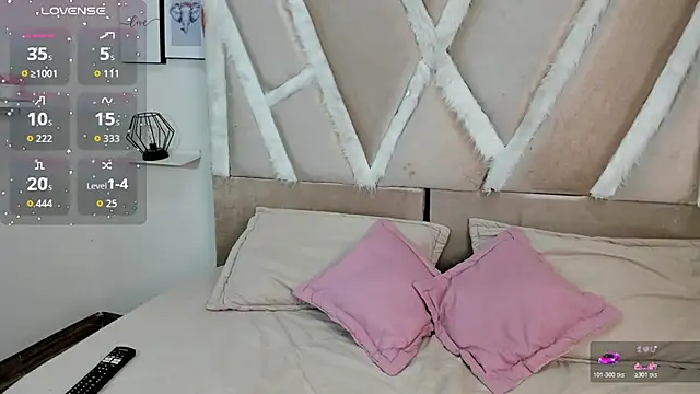 holly rosee online show from 07/14/26, 05:01