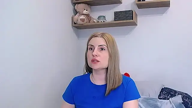 alisenties online show from 03/25/26, 04:13