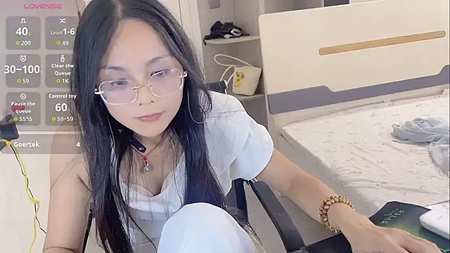 Snapshot of yishan-22 chatting on 07/14/26, 10:21 yishan-22 online show from 07/14/26, 10:21