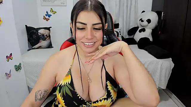 lucy007  online show from 04/17/26, 01:30