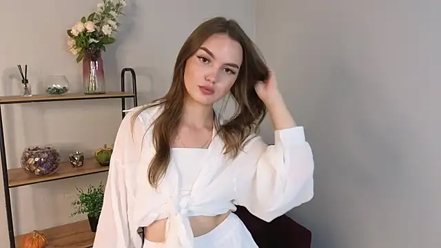 Nicole Keller online show from 07/24/26, 11:41