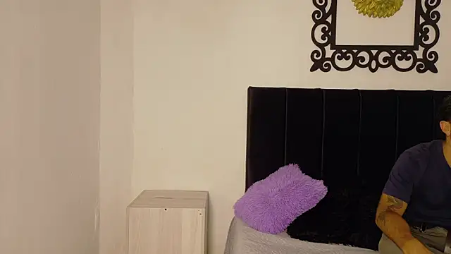 Snapshot of Santhiago_Jonnes chatting on 07/15/26, 10:15 Santhiago Jonnes online show from 07/15/26, 10:15