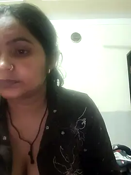 Snapshot of Curvy_Bhabhi_ chatting on 07/14/26, 09:20 Curvy Bhabhi online show from 07/14/26, 09:20